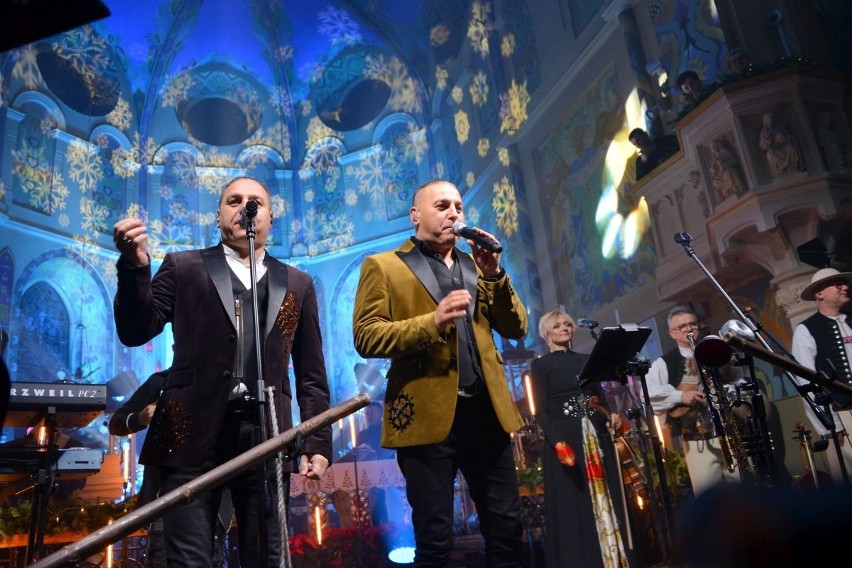 Zespół Golec uOrkiestra zagrał koncert w Sanktuarium w Sulisławicach. Zachwycił wszystkich (DUŻO ZDJĘĆ, ZAPIS TRANSMISJI)