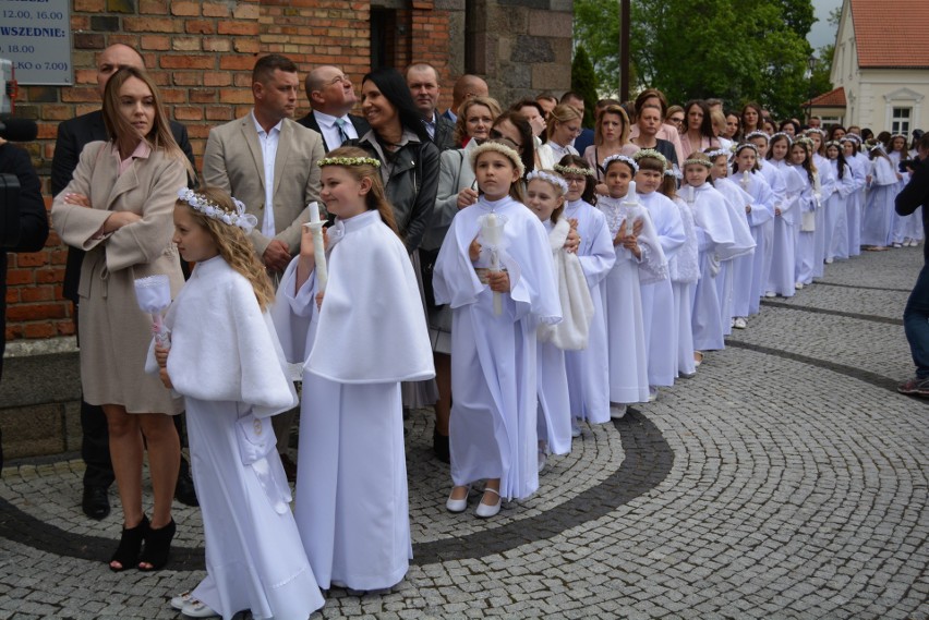 Różan. Pierwsza Komunia Święta w kościele pw. św. Anny. 29.05.2022