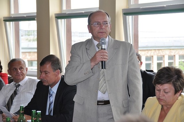Krzysztof Obratański, były burmistrz Końskich, zapewniał, że nie ma pretensji do dyrekcji szkoły o rozwiązanie z nim umowy o pracę.