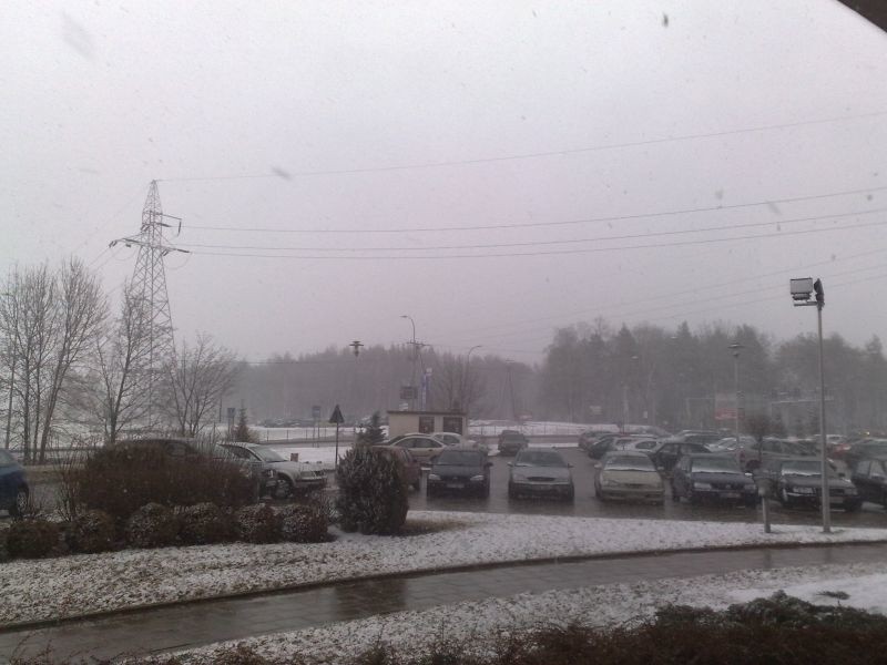 A to parking WSAP-u w Białymstoku. Tutaj śniegu jest tylko...