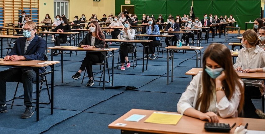 Matura 2021: język angielski. "To był najłatwiejszy egzamin ze wszystkich" - oceniają uczniowie. Co jeszcze mówią?