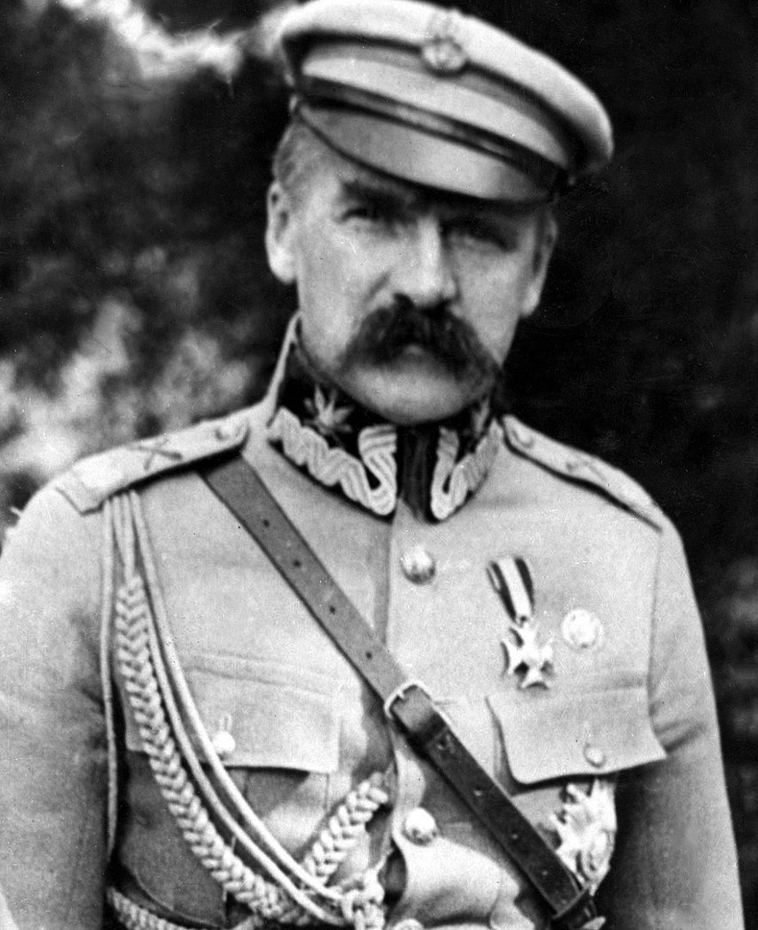 Propaganda PRL i daremne próby „zlustrowania” Józefa Piłsudskiego