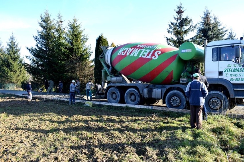 Biecki pomysł na... betonowe drogi