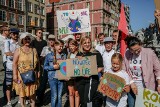 „Gdańsk wspiera wakacyjny strajk klimatyczny”: Prezydent i europarlamentarzystka pikietowały pod Neptunem