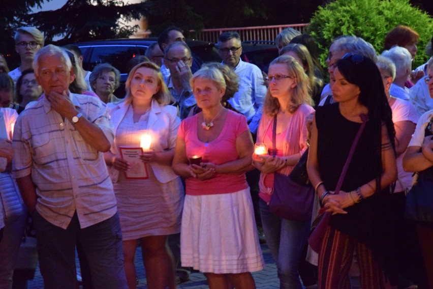 Protest przed Sądem Rejonowym w Zawierciu ZDJĘCIA