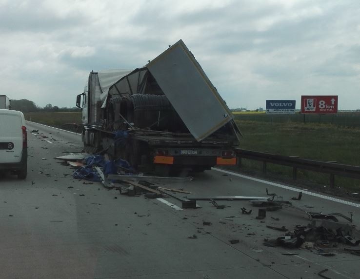 Zderzenie ciężarówek na A4 pod Wrocławiem