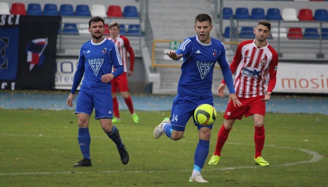 Jesienią w Radomiu, Broń pokonała Pilicę 3:2