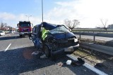 Wypadek na S8 w Niegowie w powiecie wyszkowskim. Trzy osoby trafiły do szpitala