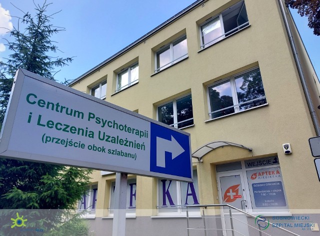 Porady udzielane są w Centrum Psychoterapii i Leczenia Uzależnień w Sosnowieckim Szpitalu MiejskimZobacz kolejne zdjęcia. Przesuwaj zdjęcia w prawo - naciśnij strzałkę lub przycisk NASTĘPNE 