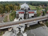 Opolskie. Pomiędzy Opolem a Kędzierzynem-Koźlem pociągi jeżdżą już po nowych torowiskach, mostach i wiaduktach, a kolejne są w budowie