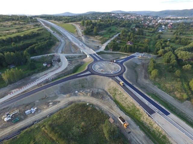 Prace przy budowie obwodnicy Sanoka (DK28) idą pełną parą. Jest szansa, że inwestycja będzie oddana do użytku do końca 2019 roku.