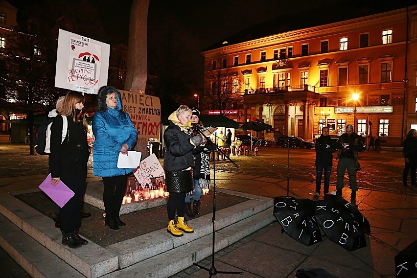 Plac Solny we Wrocławiu: Protest w obronie maltretowanych...