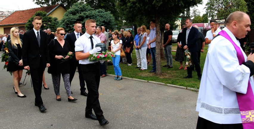 Sądeczanie i dziennikarze pożegnali redaktora Leszka Horwatha [ZDJĘCIA, WIDEO]