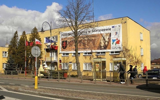 Urząd Miasta w Skaryszewie wraca do normalnego przyjmowania petent&oacute;w.