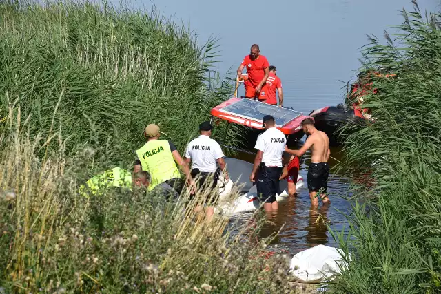 Akcja poszukiwawcza nad Jeziorem Małym w Żninie