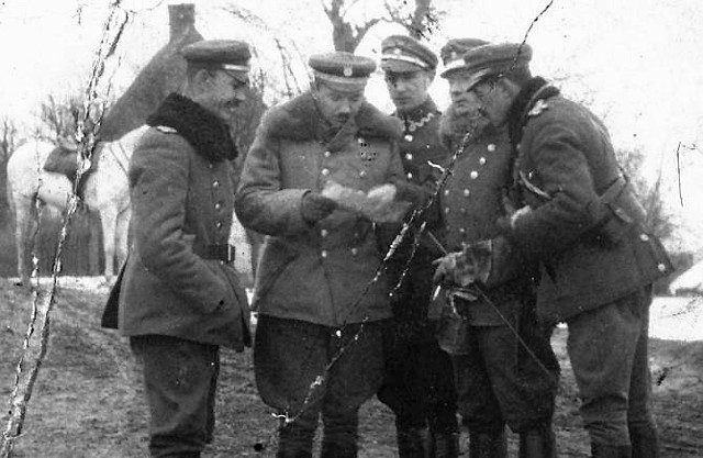 Sztab polskiej artylerii podczas bitwy pod Skoczowem, styczeń 1919 r.