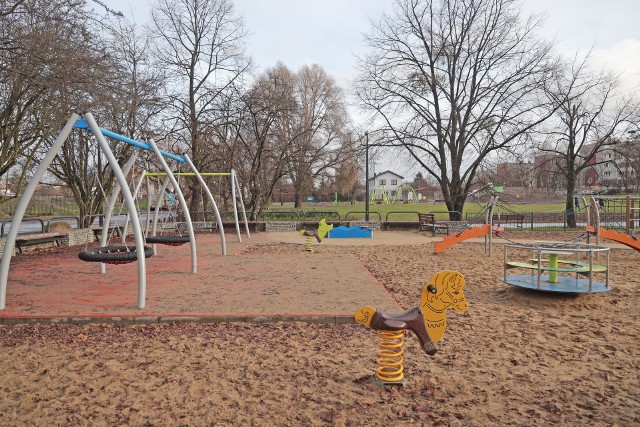 W parku Podolskim urządzono nowy, drugi już plac zabaw.