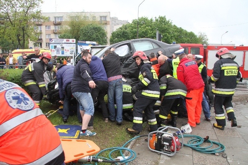 Śmiertelny wypadek na skrzyżowaniu w Kielcach