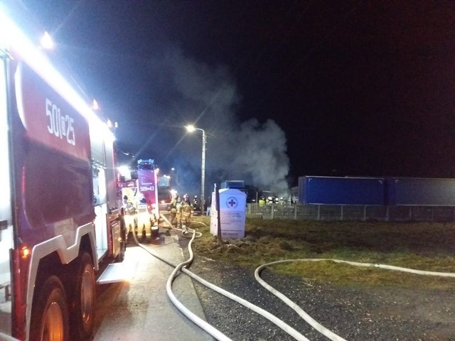 Pożar samochodów ciężarowych na terenie firmy transportowej w Drogobyczy. Śledztwo zostało umorzone