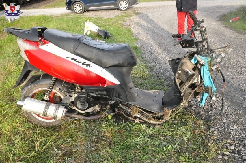 Wypadek na przejeździe kolejowym pod Milejowem. Zginął motorowerzysta