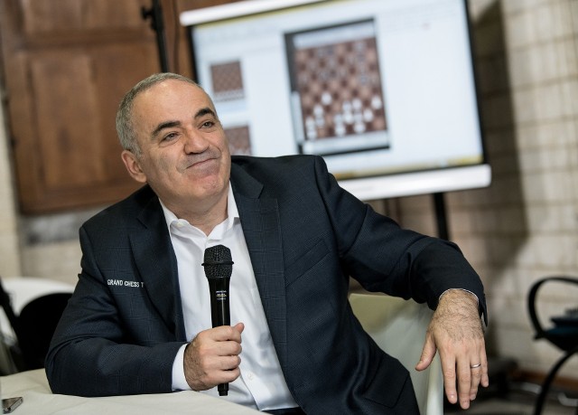 Były szachowy mistrz świata Garri Kasparow po 28 latach znów zagra w Polsce symultanę