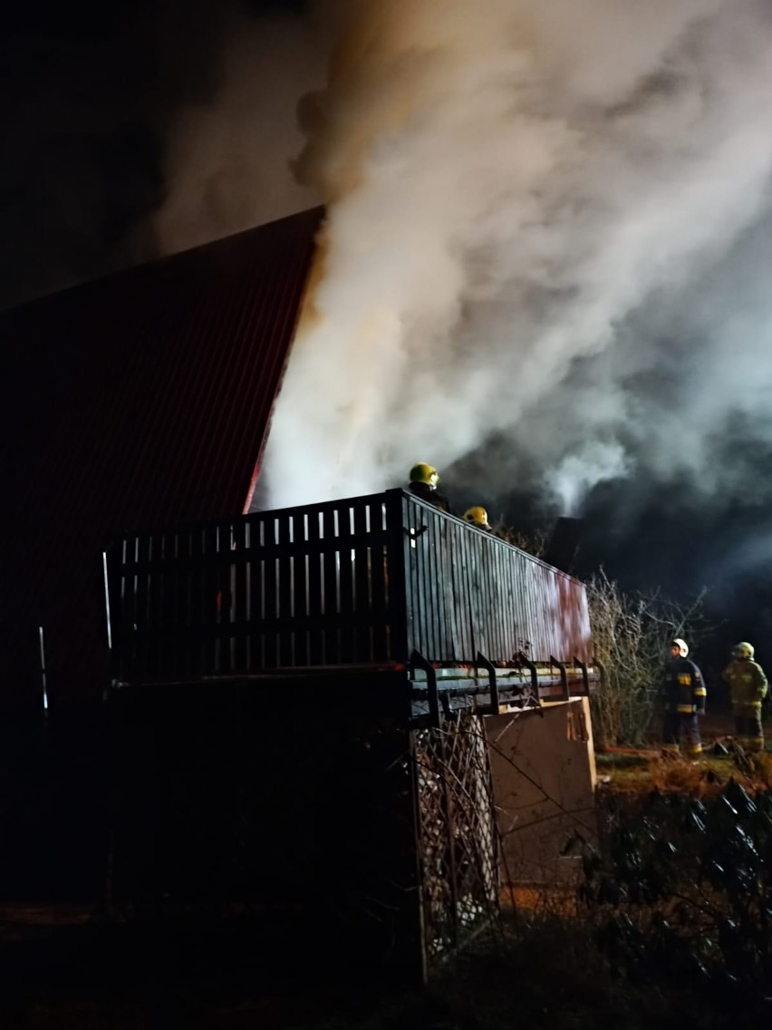 Pożar domku letniskowego koło Sulęczyna.