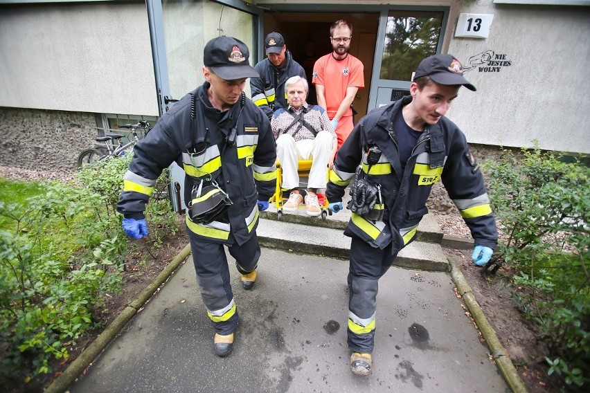 Bomba na Legnickiej. Ulica zamknięta, ewakuacja mieszkańców