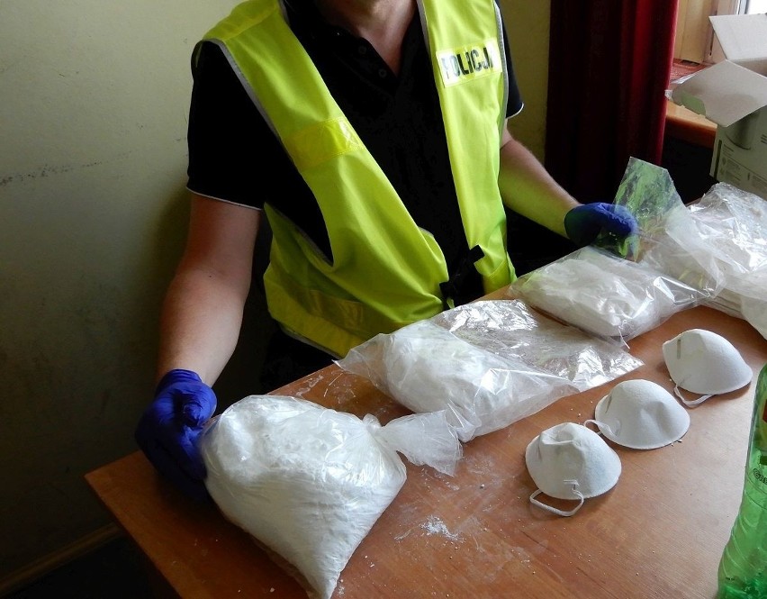 Ponad 1800 gramów amfetaminy zabezpieczyli policjanci z...