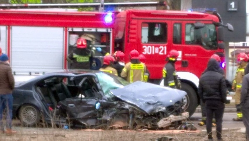 Wypadek z udziałem policjanta na ul. Towarowej w Białymstoku...