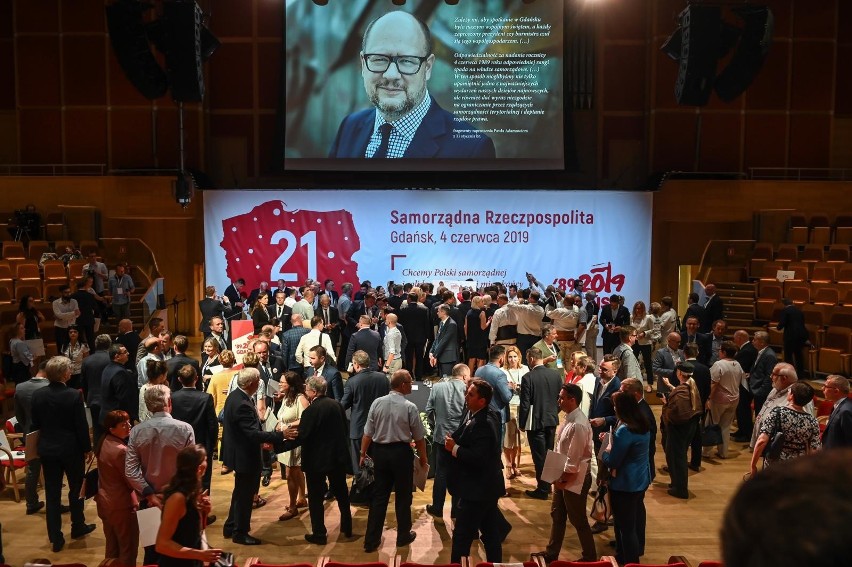 04.06.2019 Gdańsk. Debata i podpisanie 21 Tez Samorządowców...