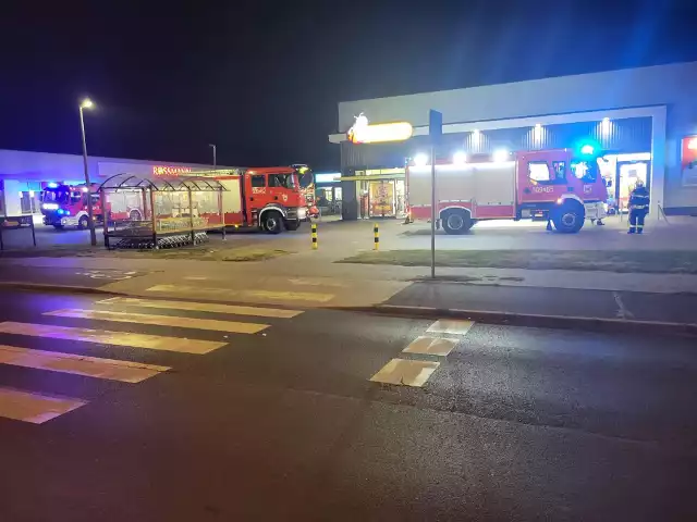 Strażacy zostali zadysponowani do marketu na ulicy Powstańców w Solcu Kujawskim o godzinie 18:28