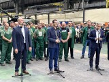 Premier Mateusz Morawiecki w Bumarze Łabędy. Podpisana została umowa na produkcję Krabów – nowoczesnych armatohaubic