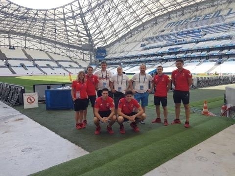 Euro 2016 Polska Portugalia: gigantyczna flaga Polski z Gliwic już na Stade Velodrome [ZDJĘCIA]