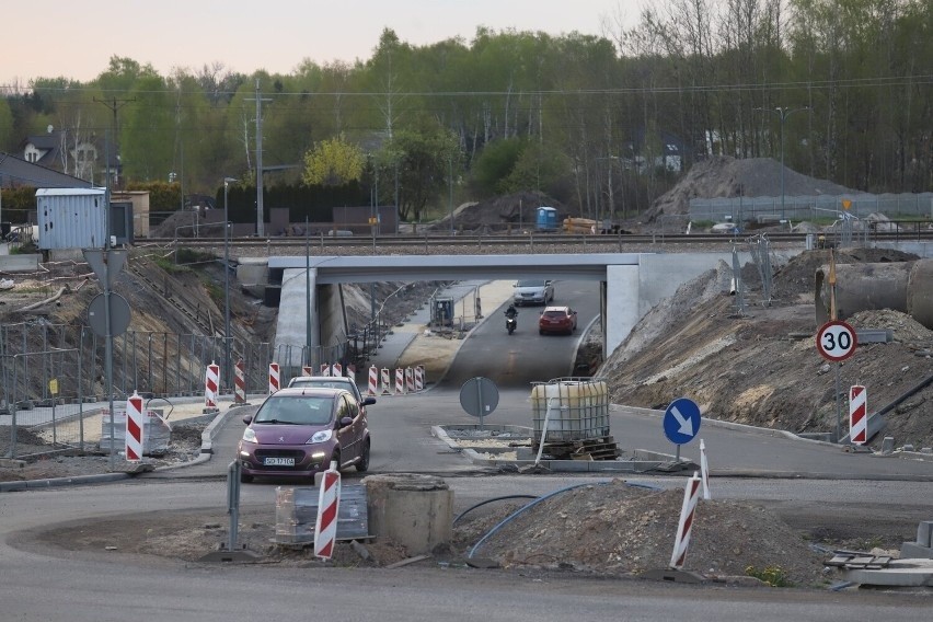 Przejazd pod nowym wiaduktem został otwarty pod koniec...