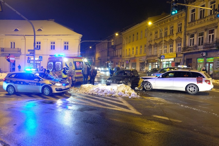 Do zdarzenia doszło w niedzielę po godz. 17 na Placu na...