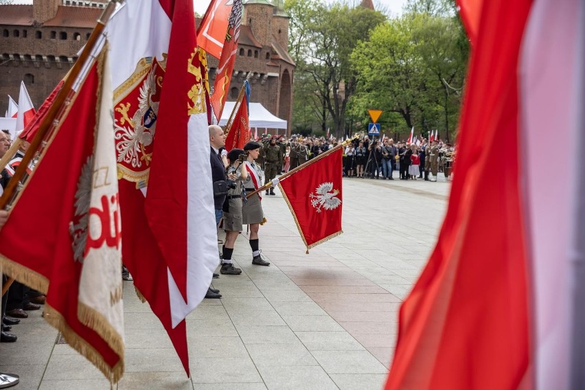 Majowe święta wypadną w poniedziałek i środę:...