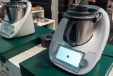 Thermomix czy Lidlomix? Sprawdź promocje na oba sprzęty i zobacz, czym różnią się najpopularniejsze w Polsce roboty kuchenne