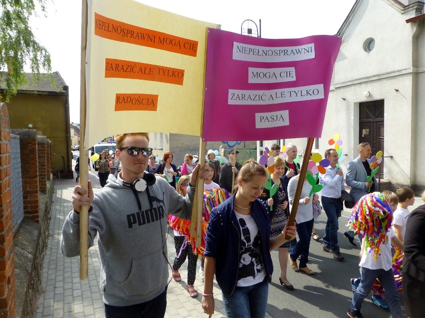 Z transparentami przemaszerowano ulicami miasta