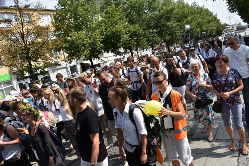 Pielgrzymka Dominikańska dotarła z Krakowa na Jasną Górę ZDJĘCIA Zmęczeni, ale bardzo radośni 