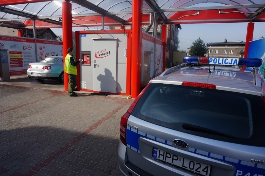Lublinieccy policjanci zatrzymali złodziei okradających...