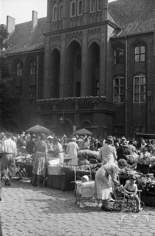 Na Rynku Staromiejskim 18 sierpnia 1939