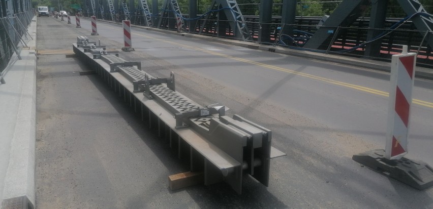 Jak miasto przygotowało się do zamknięcia mostu w Toruniu? Sprawdziliśmy! Oto ważne informacje dla kierowców, pieszych i pasażerów MZK