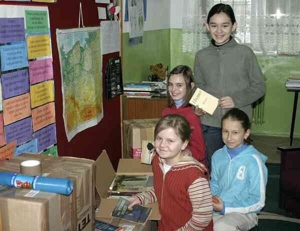Niżańscy uczniowie dla ukraińskiego Gródka zebrali ponad 1200 książek.