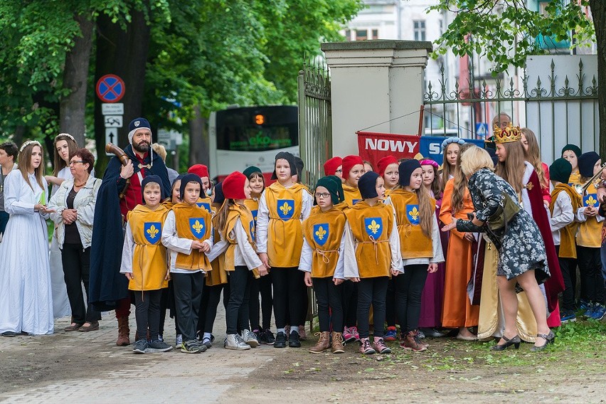 Orszak Jana Długosza w Nowym Sączu