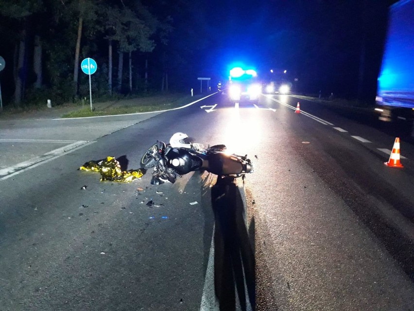 Tama. Wypadek motocyklisty. Zderzył się z dostawczym...