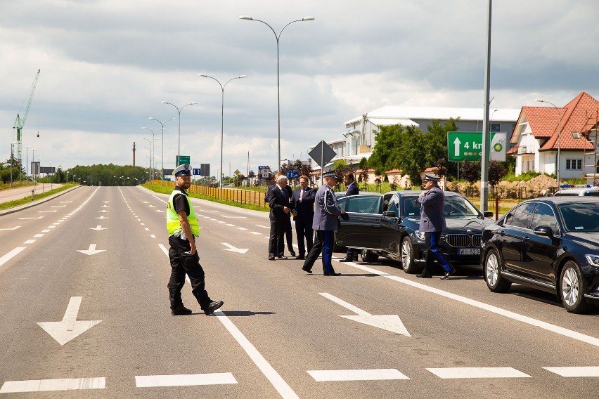 Bomba przy Ciołkowskiego. Ewakuacja udana [TRASA PRZEJAZDU...