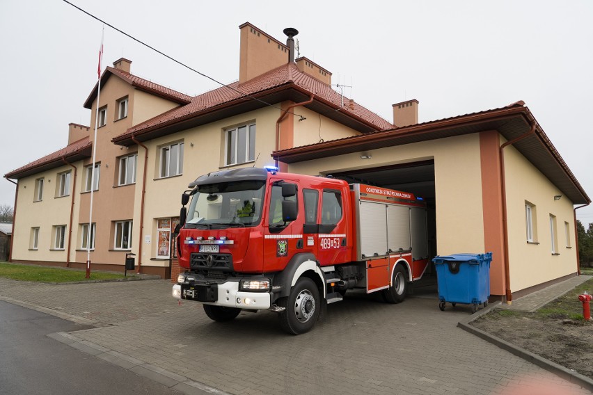 W Cewkowie zakupiono nowy wóz strażacki i rozbudowano remizę OSP [ZDJĘCIA, WIDEO]