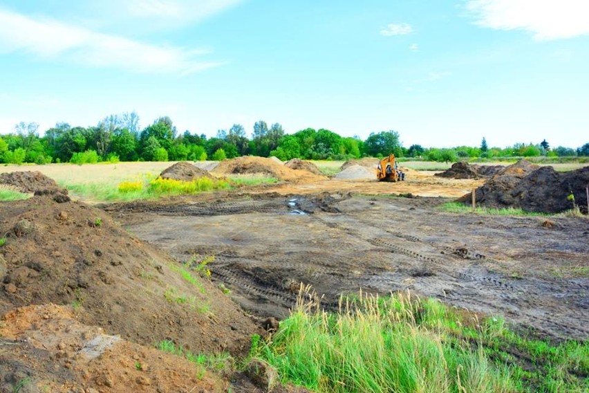 Będzin: na Brzozowicy powstaje miejska plaża ZDJĘCIA