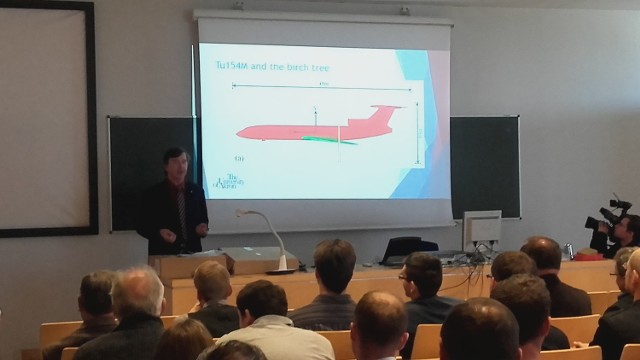 Wykład na Politechnice Poznańskiej: Za upadek Tu-154 odpowiedzialna eksplozja