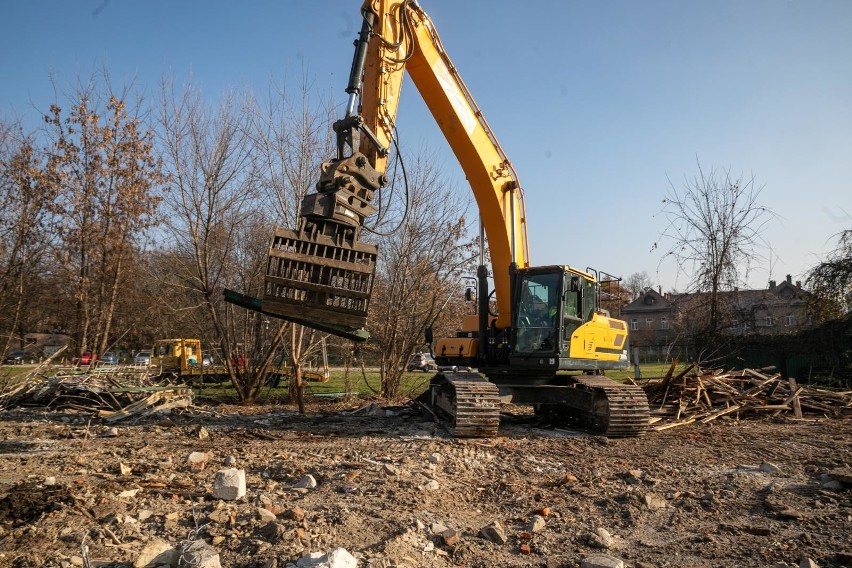 Kraków. Rozpoczęły się wyburzenia na terenie Wesołej [ZDJĘCIA]